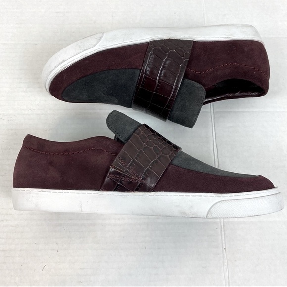Clarks Glove Candy Slip On Burgundy Sneaker/ Loafer Size 7 - Picture 2 of 8